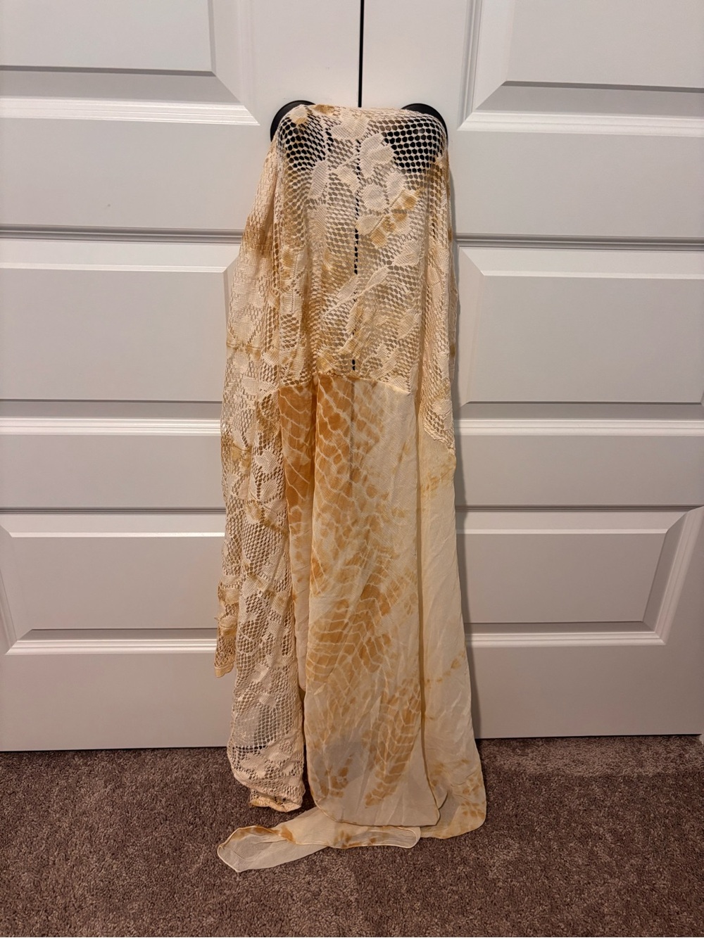 Cream & Gold Lace Wrap Scarf